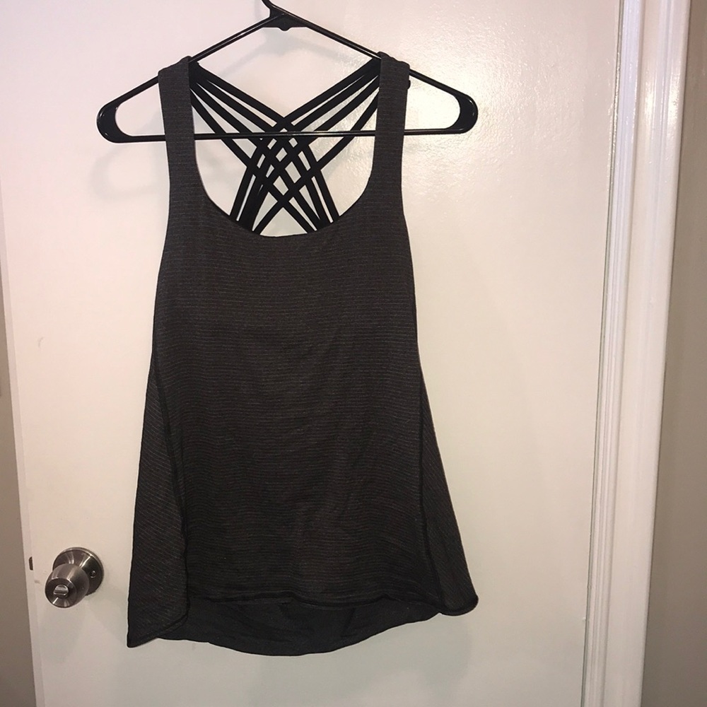 Lululemon tank top with built in bra